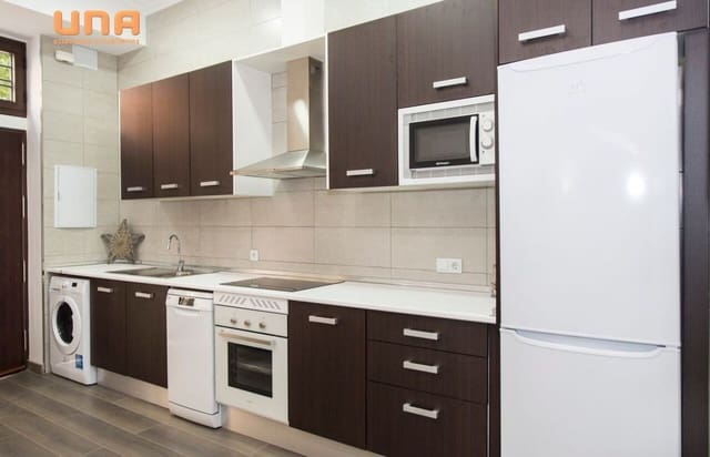 1 soveværelse Loft til leje i El Tablero, Córdoba by - € 595 (Ref: 9568955)