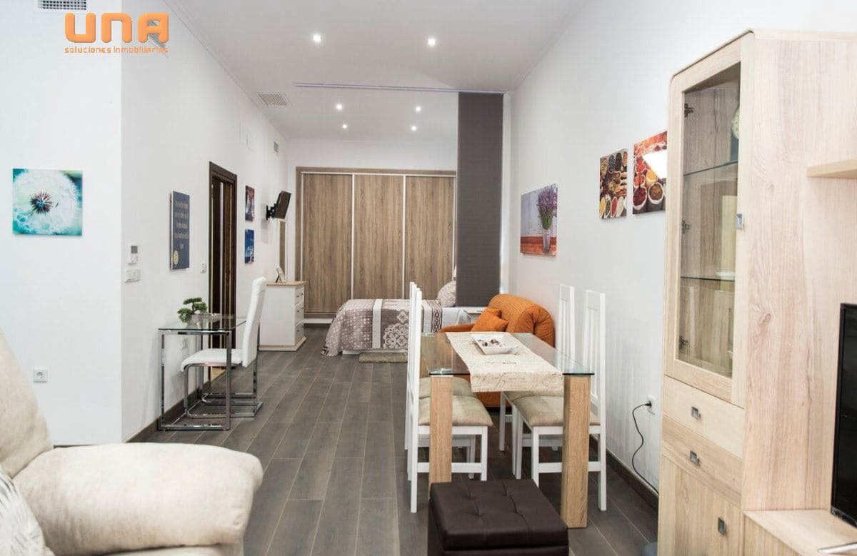 1 soveværelse Loft til leje i Cordoba by - € 595 (Ref: 9568955)