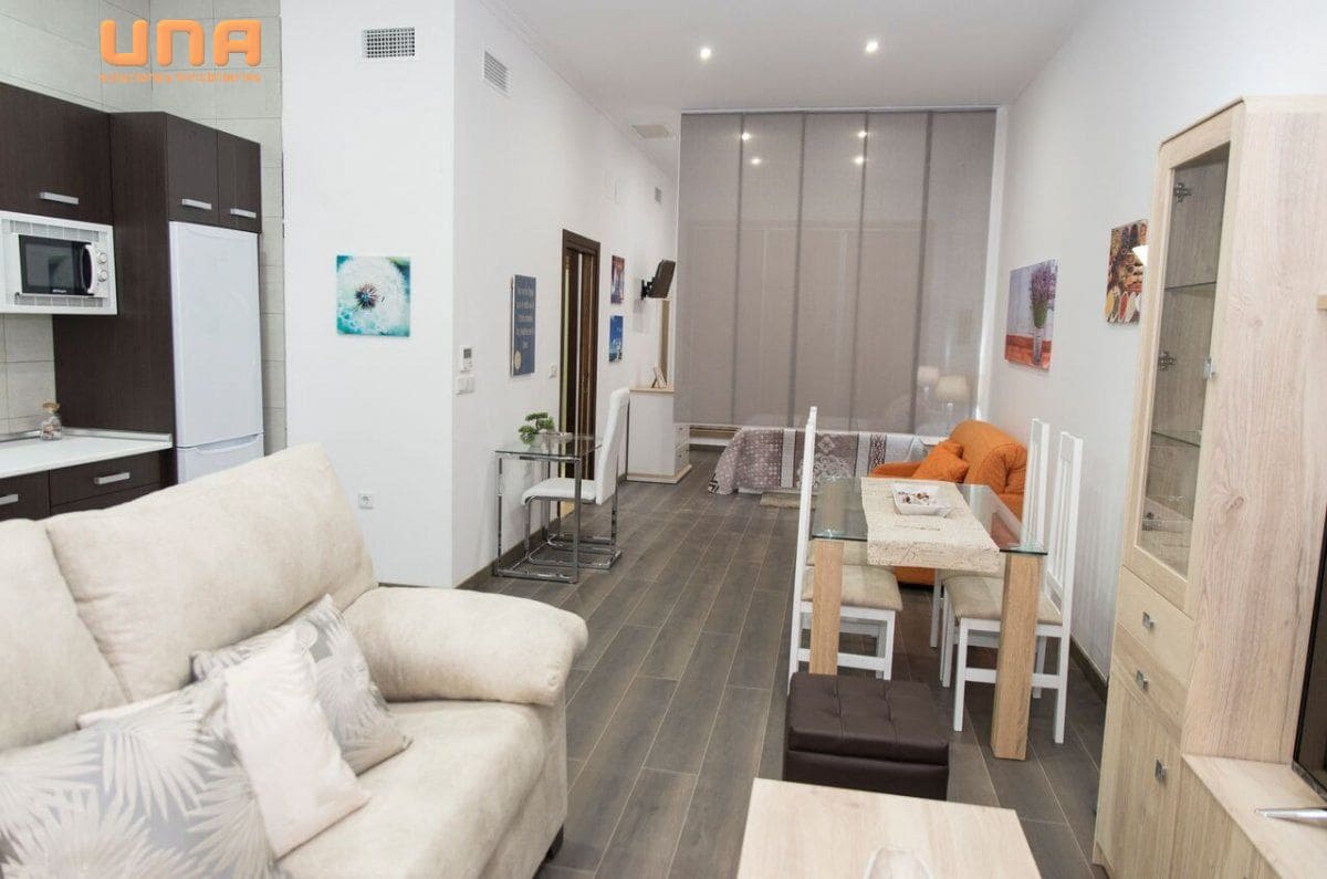 1 soveværelse Loft til leje i Cordoba by - € 595 (Ref: 9568955)