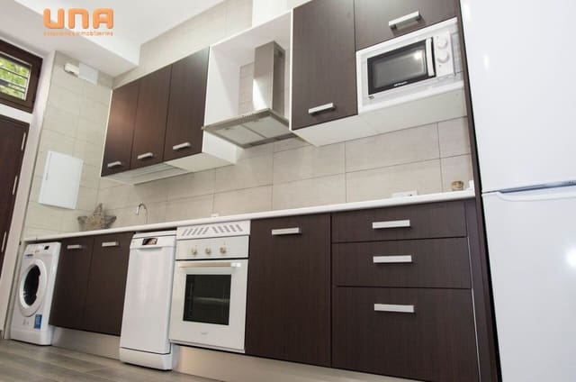 1 soveværelse Loft til leje i El Tablero, Córdoba by - € 595 (Ref: 9568955)