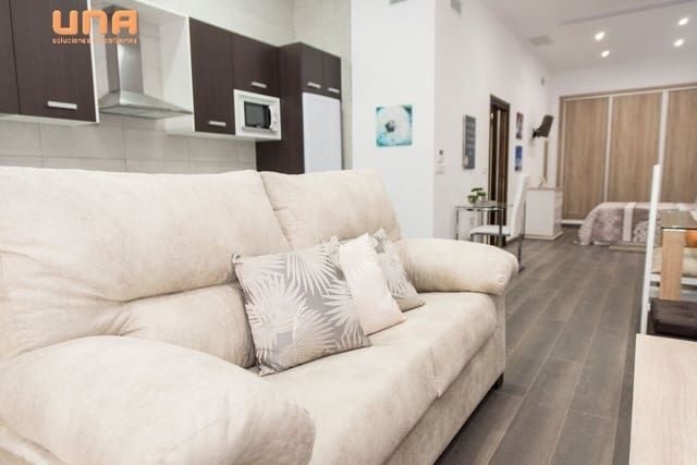 1 soveværelse Loft til leje i El Tablero, Córdoba by - € 595 (Ref: 9568955)