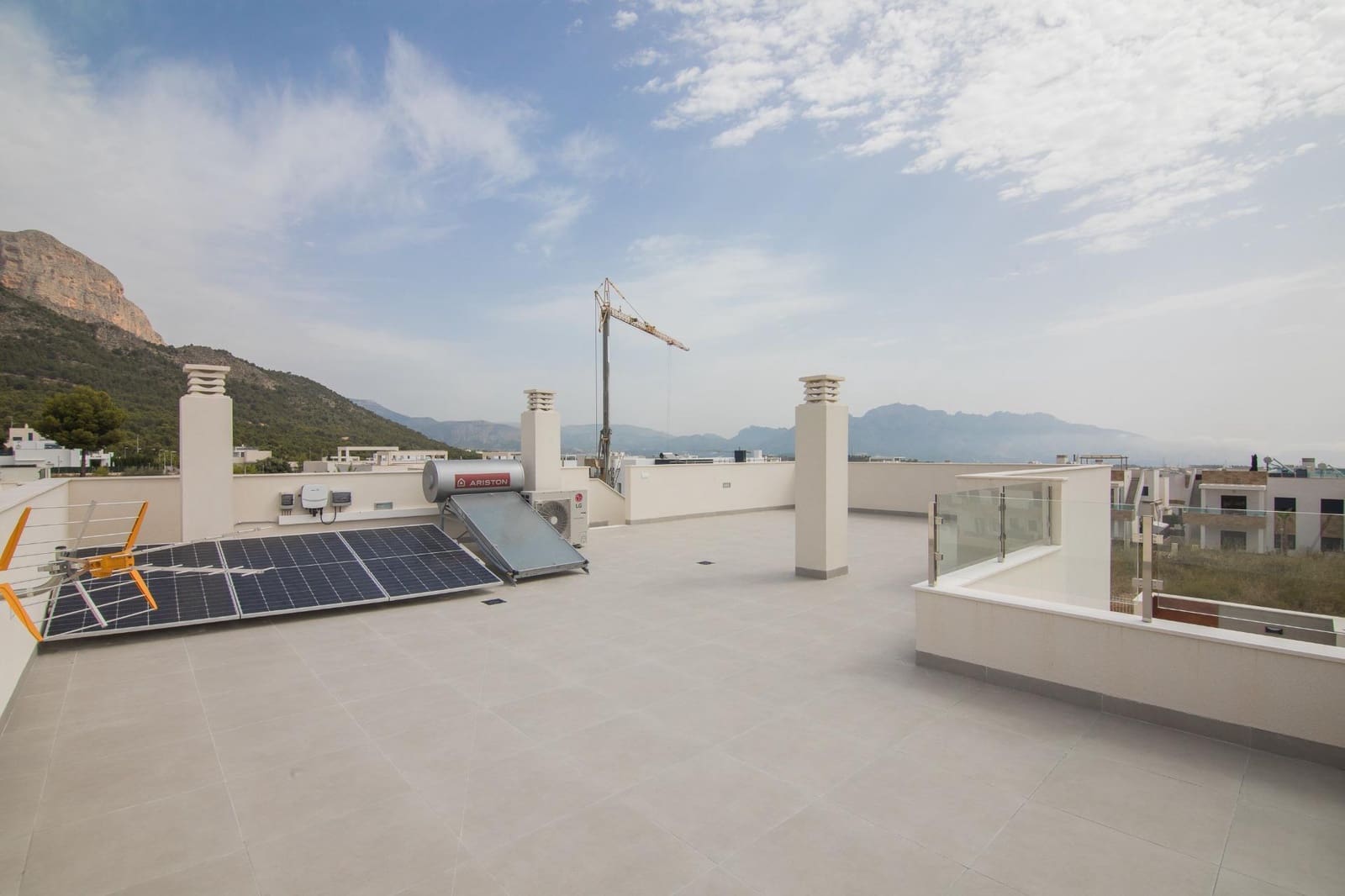 3 makuuhuone Huvila myytävänä paikassa Polop mukana uima-altaan 
autotalli - 510 000 € (Ref: 7952589)