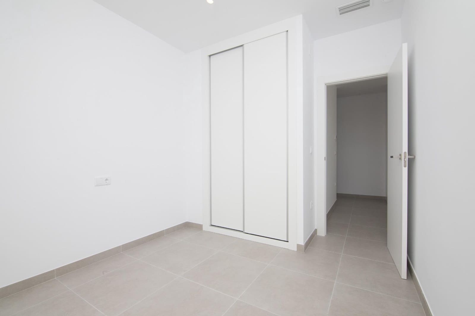 3 makuuhuone Huvila myytävänä paikassa Polop mukana uima-altaan 
autotalli - 510 000 € (Ref: 7952589)