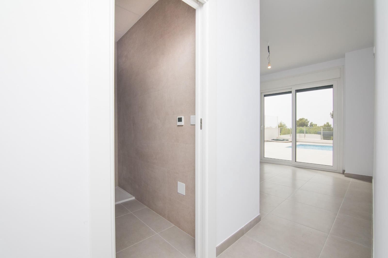 3 makuuhuone Huvila myytävänä paikassa Polop mukana uima-altaan 
autotalli - 510 000 € (Ref: 7952589)