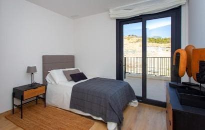 3 soveværelse Bungalow til salg i Monforte del Cid med swimmingpool garage - € 315.000 (Ref: 8254108)