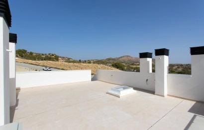 3 soveværelse Bungalow til salg i Monforte del Cid med swimmingpool garage - € 315.000 (Ref: 8254108)
