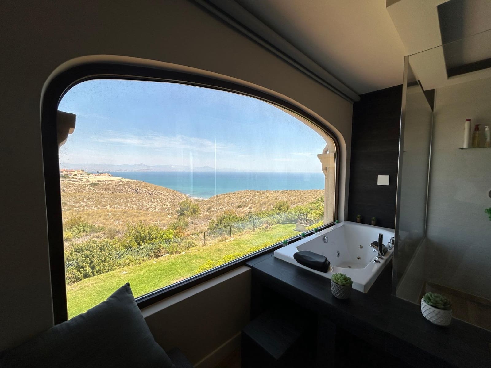 4 soverom Rekkehus til salgs i Gran Alacant med svømmebasseng garasje - € 620 000 (Ref: 8322991)