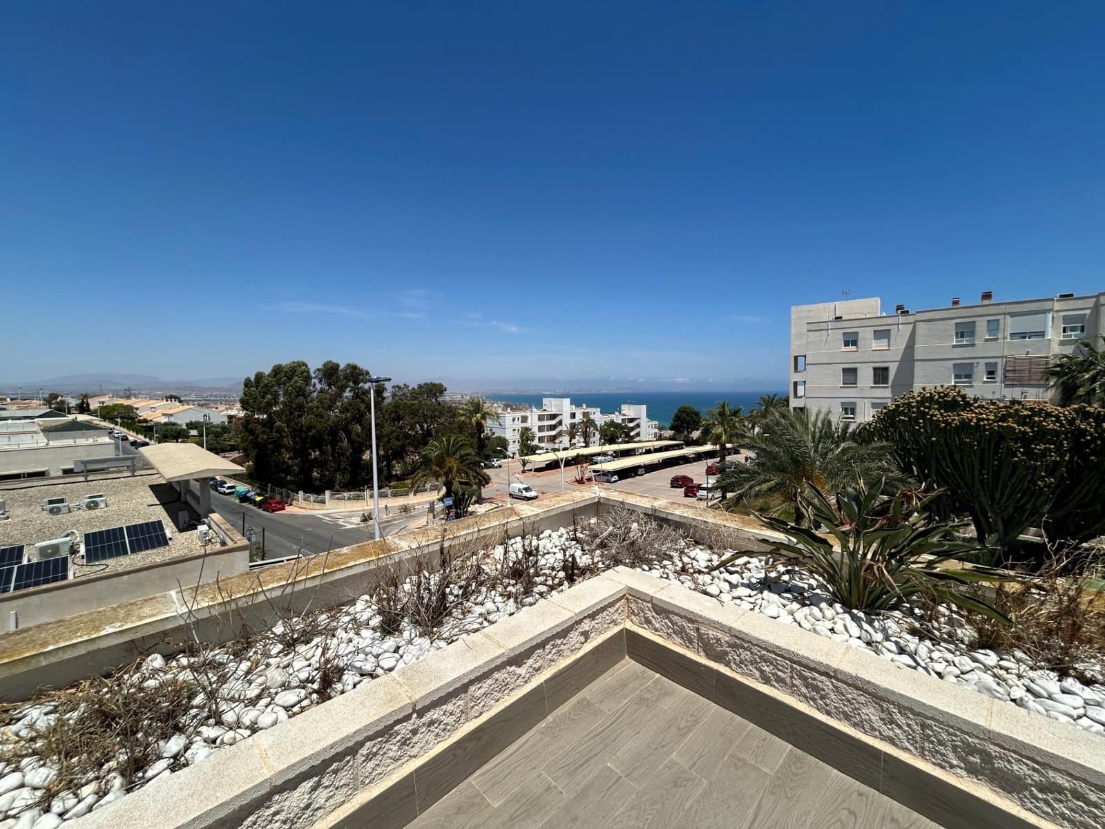 2 bedroom Loft for sale in Gran Alacant with pool - € 350,000 (Ref: 8322992)