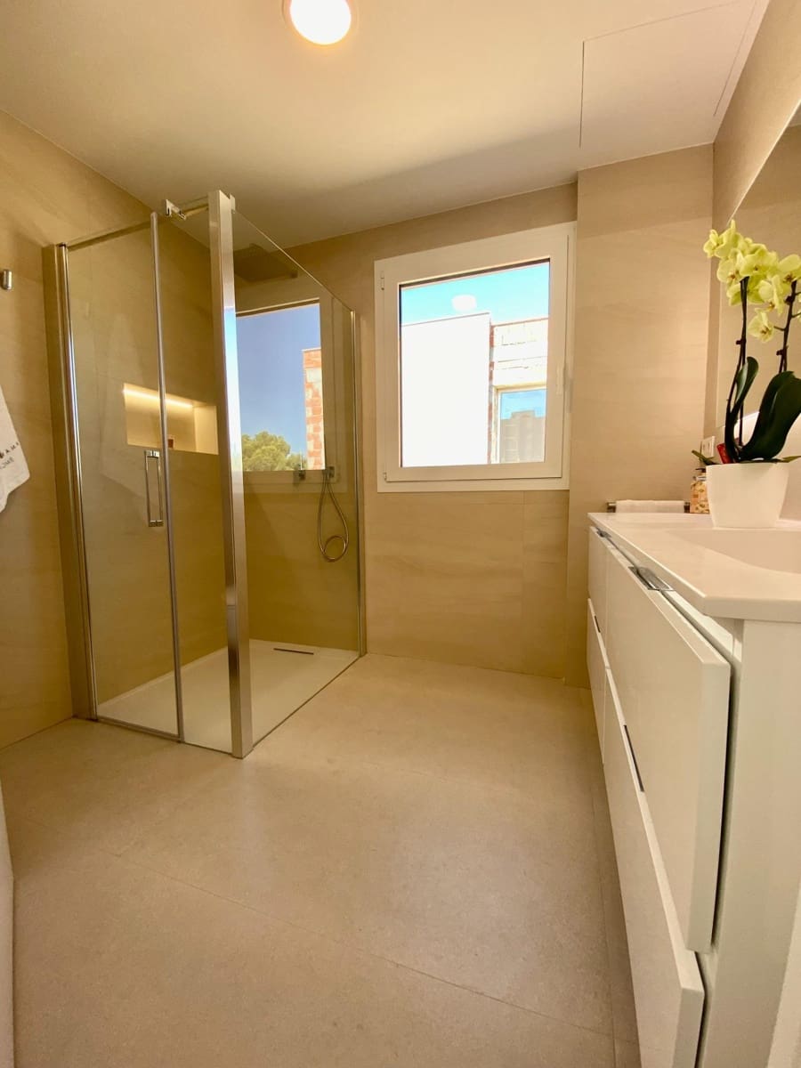 3 sypialnia Willa na sprzedaż w Finestrat z basenem - 870 000 € (Ref: 8743528)