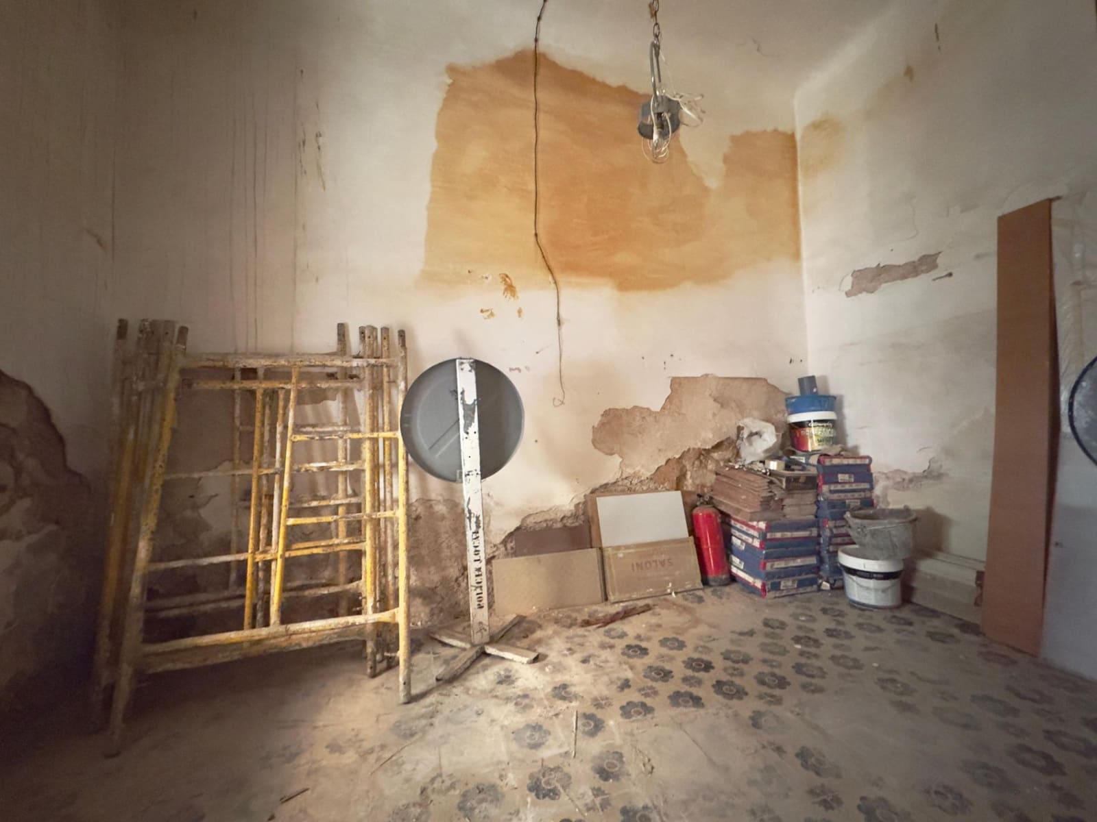 7 bedroom Townhouse for sale in Elche / Elx - € 158,000 (Ref: 8816028)