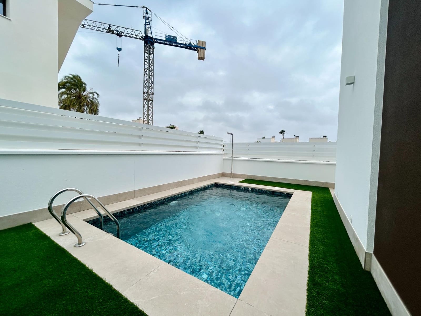 3 soverom Villa til salgs i El Pinet med svømmebasseng garasje - € 535 000 (Ref: 8854780)