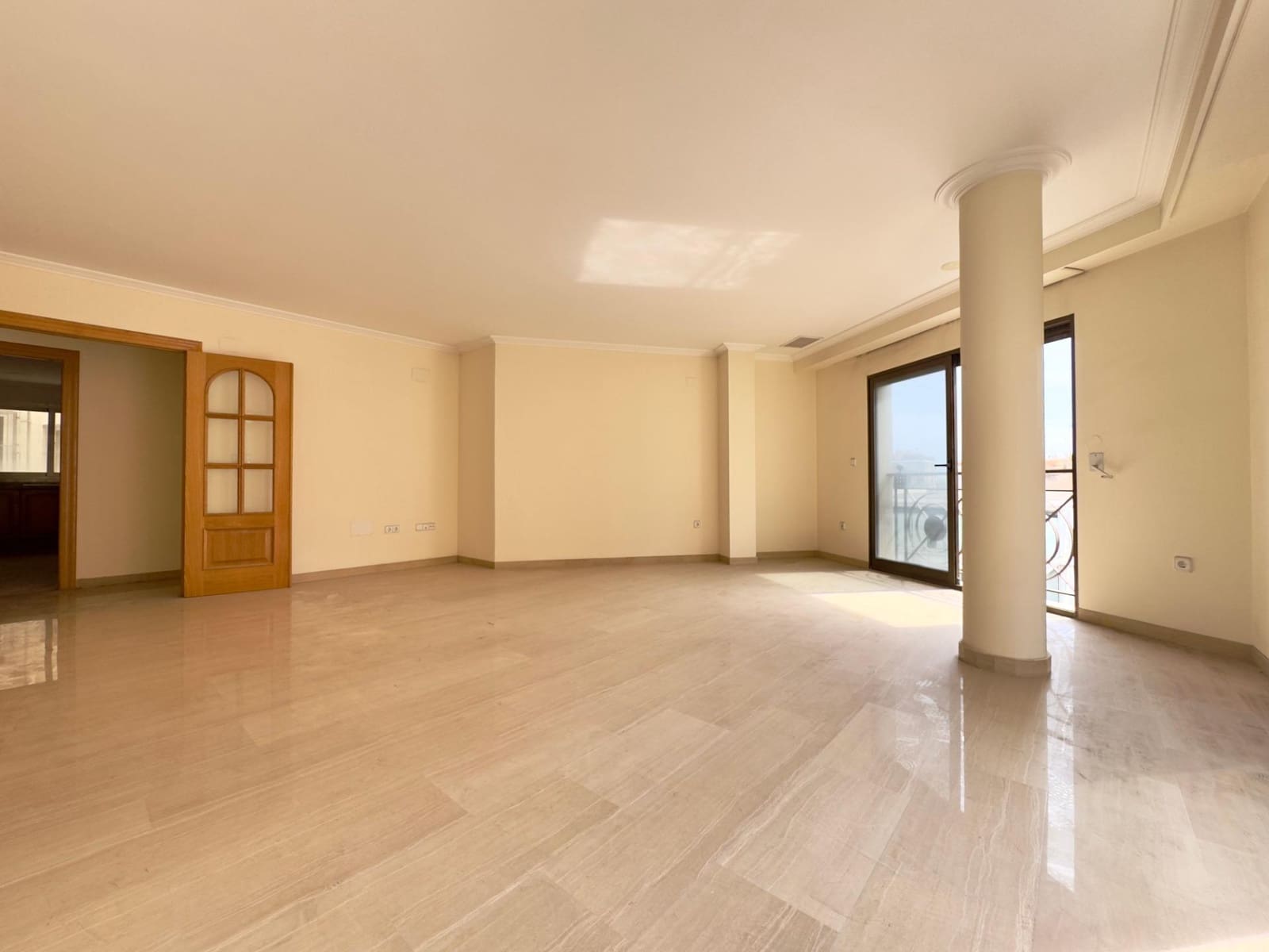 5 soveværelse Lejlighed til salg i Elche / Elx med garage - € 600.000 (Ref: 8932138)