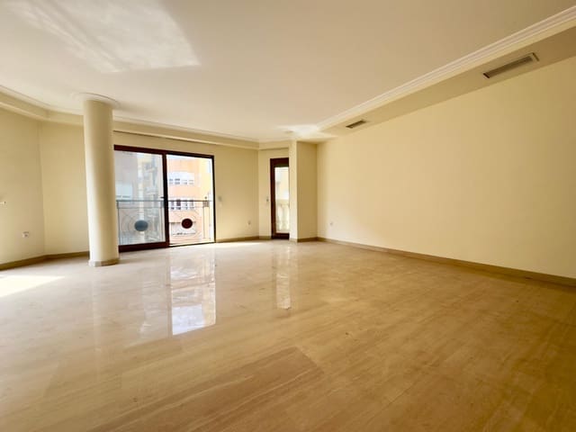 5 soveværelse Lejlighed til salg i Centro, Elche / Elx med garage - € 600.000 (Ref: 8932138)