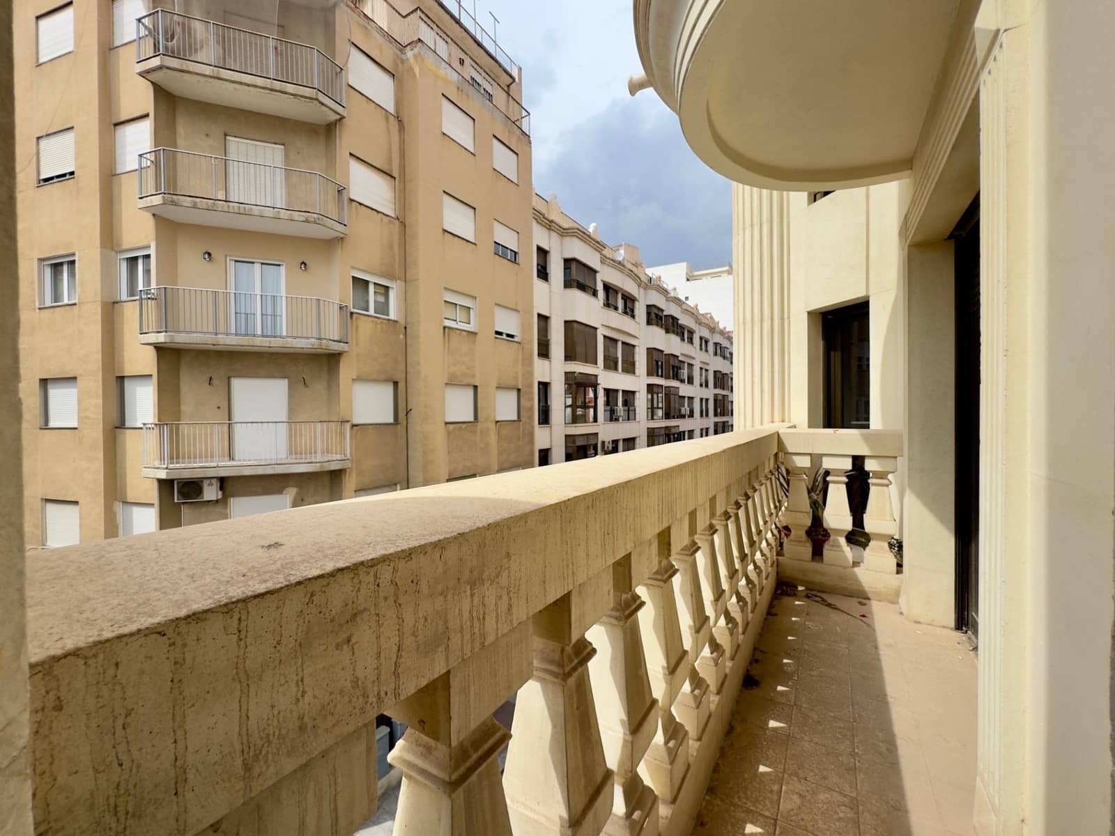 5 soveværelse Lejlighed til salg i Elche / Elx med garage - € 600.000 (Ref: 8932138)