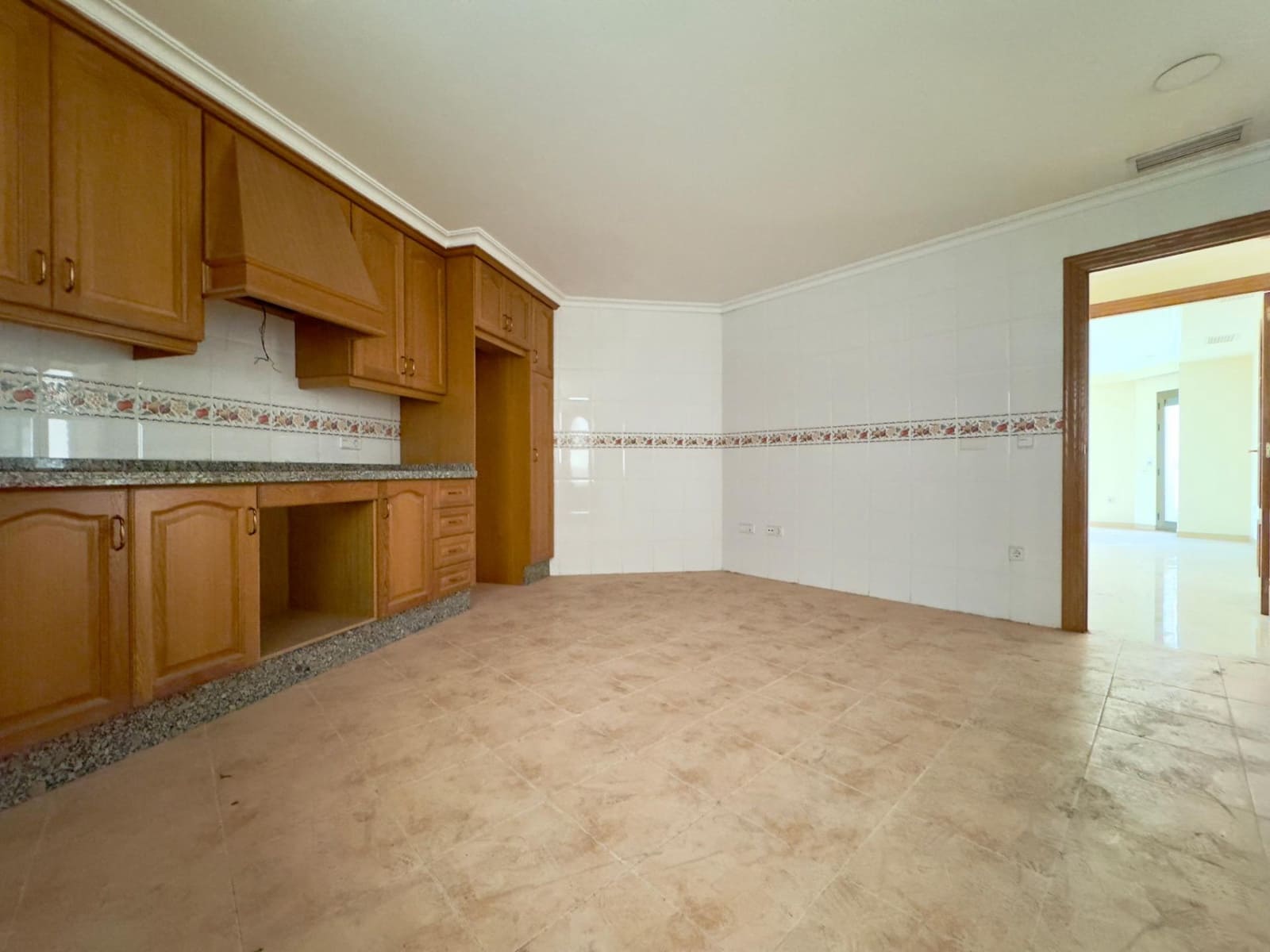 5 soveværelse Lejlighed til salg i Elche / Elx med garage - € 600.000 (Ref: 8932138)