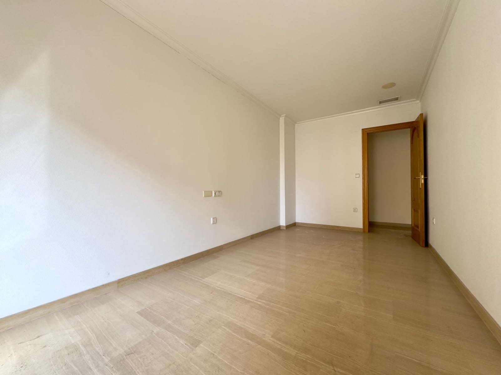 5 soveværelse Lejlighed til salg i Elche / Elx med garage - € 600.000 (Ref: 8932138)