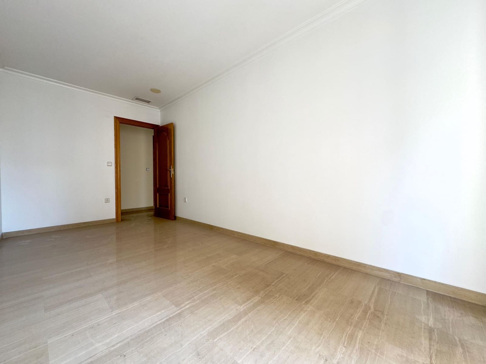 5 soveværelse Lejlighed til salg i Elche / Elx med garage - € 600.000 (Ref: 8932138)