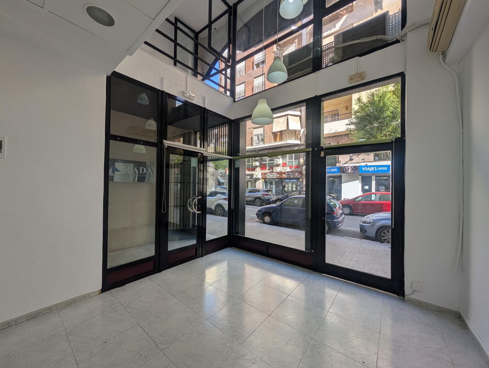 Erhverv til leje i Elche / Elx - € 650 (Ref: 9242999)