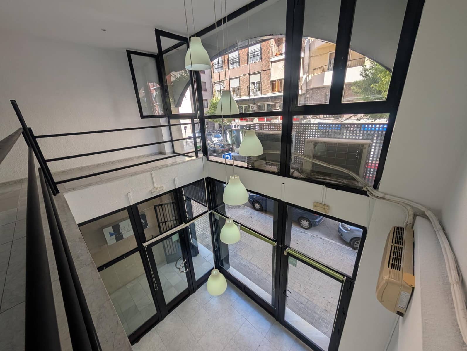 Erhverv til leje i Elche / Elx - € 650 (Ref: 9242999)