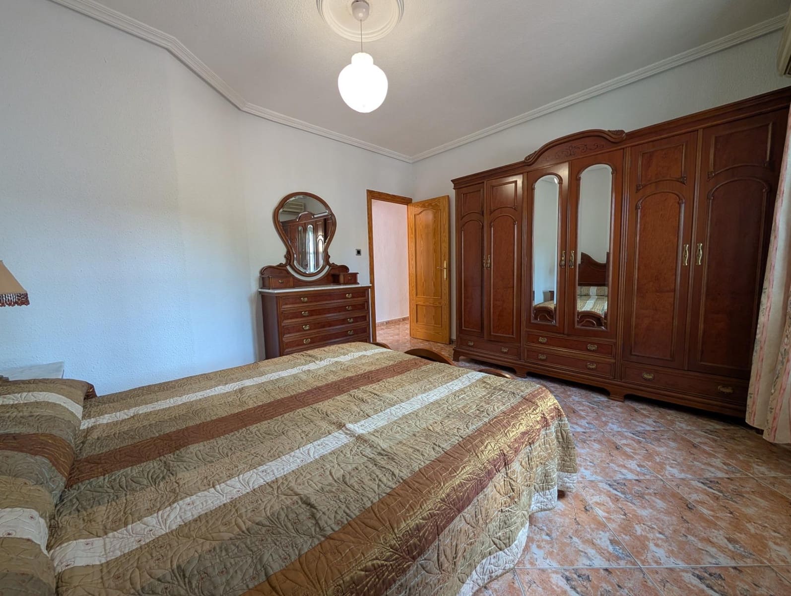 5 makuuhuone Huvila myytävänä paikassa Elche / Elx - 355 000 € (Ref: 9317892)