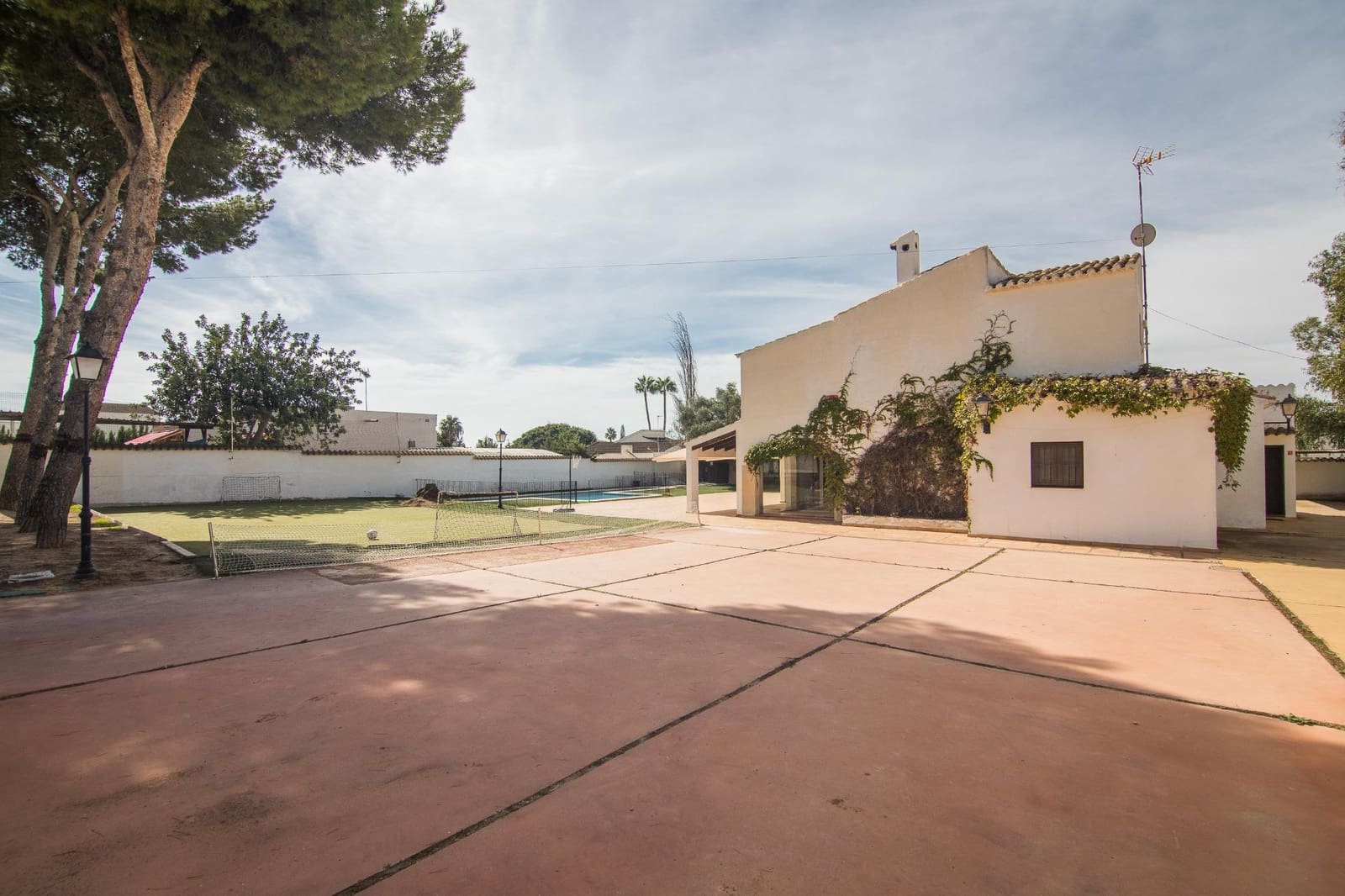 4 soverom Villa til salgs i Santa Pola med svømmebasseng garasje - € 1 150 000 (Ref: 9353667)