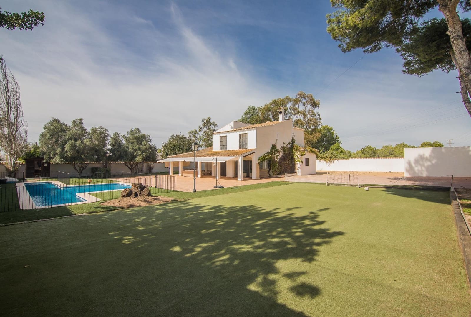 4 soverom Villa til salgs i Santa Pola med svømmebasseng garasje - € 1 150 000 (Ref: 9353667)