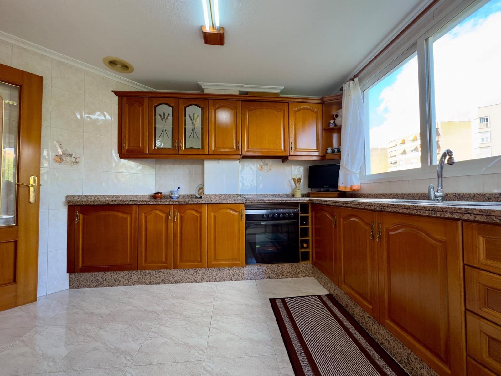 3 makuuhuone Asunto myytävänä paikassa Elche / Elx - 189 900 € (Ref: 9367613)