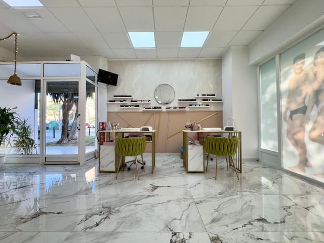 2 chambre Entreprise à vendre à Elche / Elx - 27 000 € (Ref: 9374198)