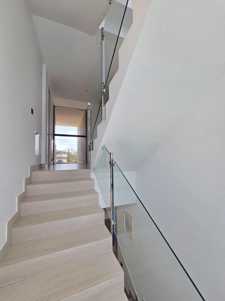 6 makuuhuone Huvila myytävänä paikassa Benidorm mukana uima-altaan - 1 149 000 € (Ref: 9387987)