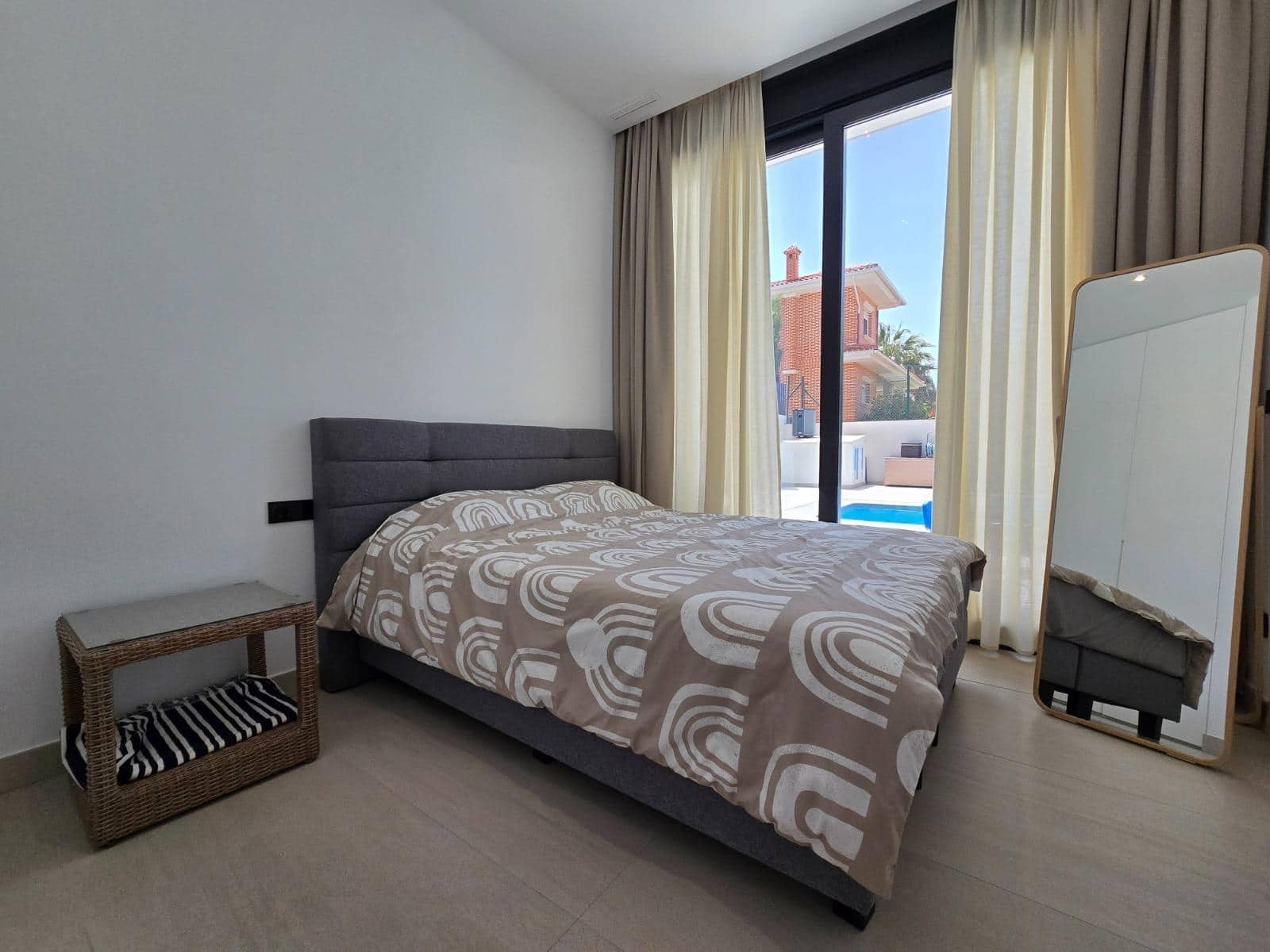 6 makuuhuone Huvila myytävänä paikassa Benidorm mukana uima-altaan - 1 149 000 € (Ref: 9387987)