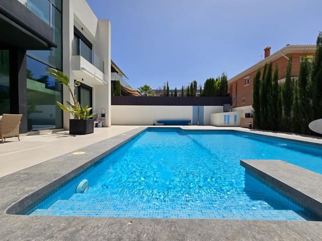 6 makuuhuone Huvila myytävänä paikassa Benidorm mukana uima-altaan - 1 149 000 € (Ref: 9387987)