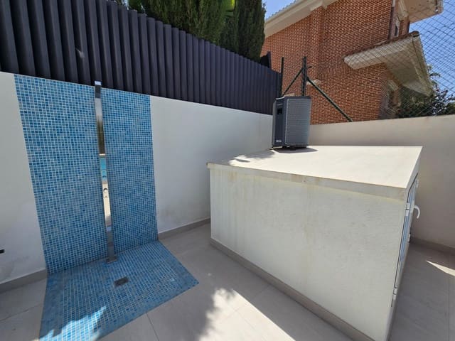 6 makuuhuone Huvila myytävänä paikassa Benidorm mukana uima-altaan - 1 149 000 € (Ref: 9387987)