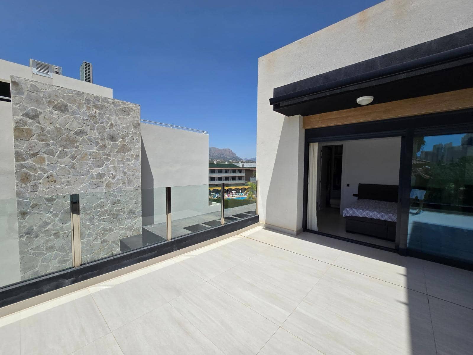 6 makuuhuone Huvila myytävänä paikassa Benidorm mukana uima-altaan - 1 149 000 € (Ref: 9387987)