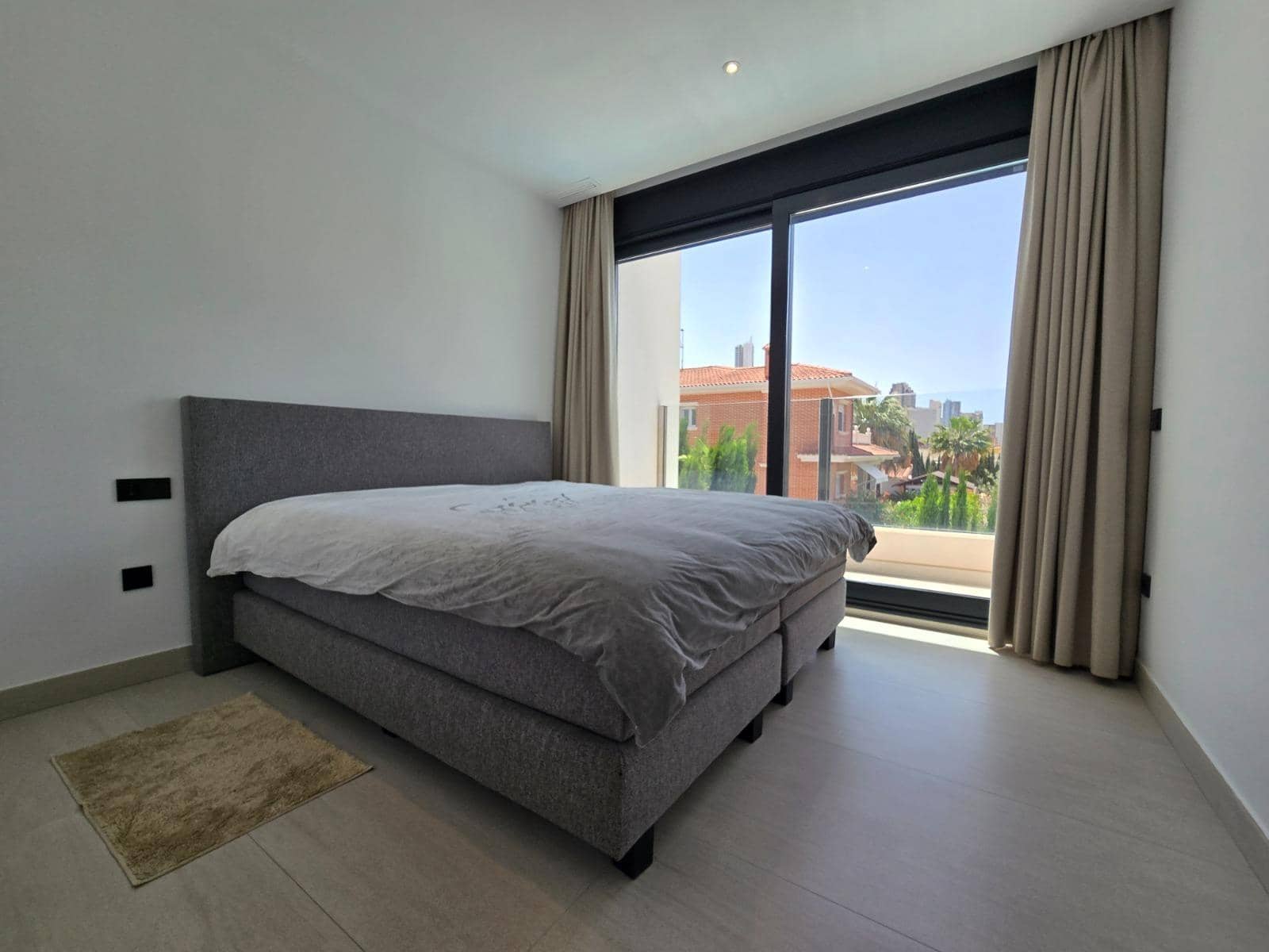 6 makuuhuone Huvila myytävänä paikassa Benidorm mukana uima-altaan - 1 149 000 € (Ref: 9387987)