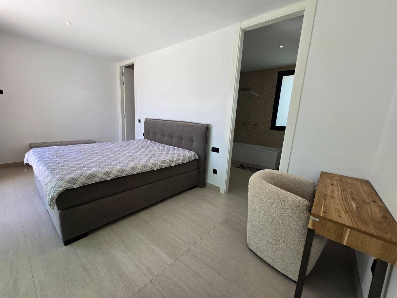 6 makuuhuone Huvila myytävänä paikassa Benidorm mukana uima-altaan - 1 149 000 € (Ref: 9387987)