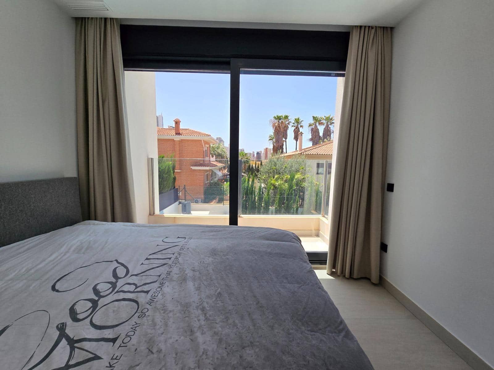 6 makuuhuone Huvila myytävänä paikassa Benidorm mukana uima-altaan - 1 149 000 € (Ref: 9387987)