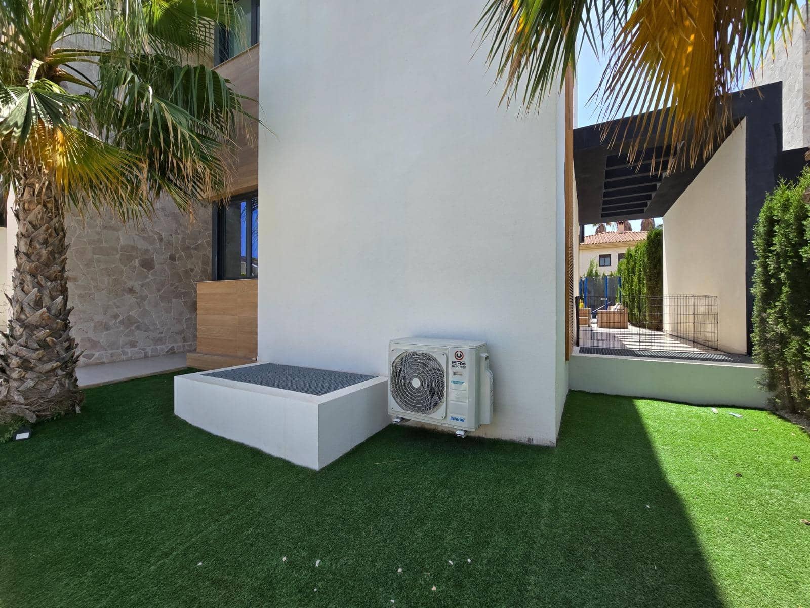 6 makuuhuone Huvila myytävänä paikassa Benidorm mukana uima-altaan - 1 149 000 € (Ref: 9387987)