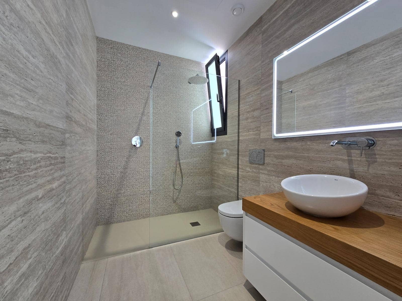 6 makuuhuone Huvila myytävänä paikassa Benidorm mukana uima-altaan - 1 149 000 € (Ref: 9387987)