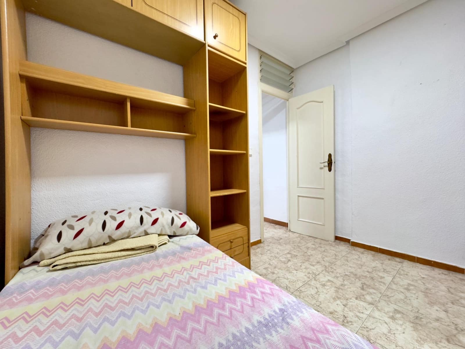 3 bedroom Flat for sale in Elche / Elx - € 108,000 (Ref: 9401154)