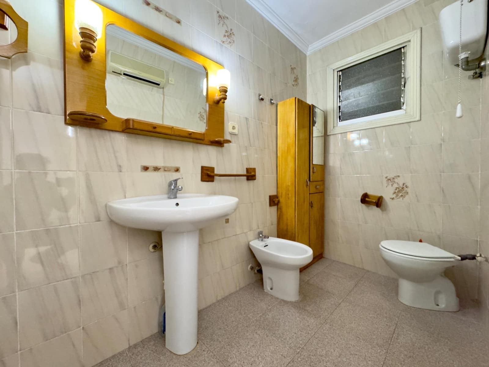 3 bedroom Flat for sale in Elche / Elx - € 108,000 (Ref: 9401154)