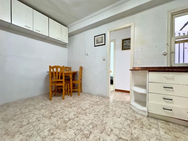 3 makuuhuone Asunto myytävänä paikassa Elche / Elx - 108 000 € (Ref: 9401154)