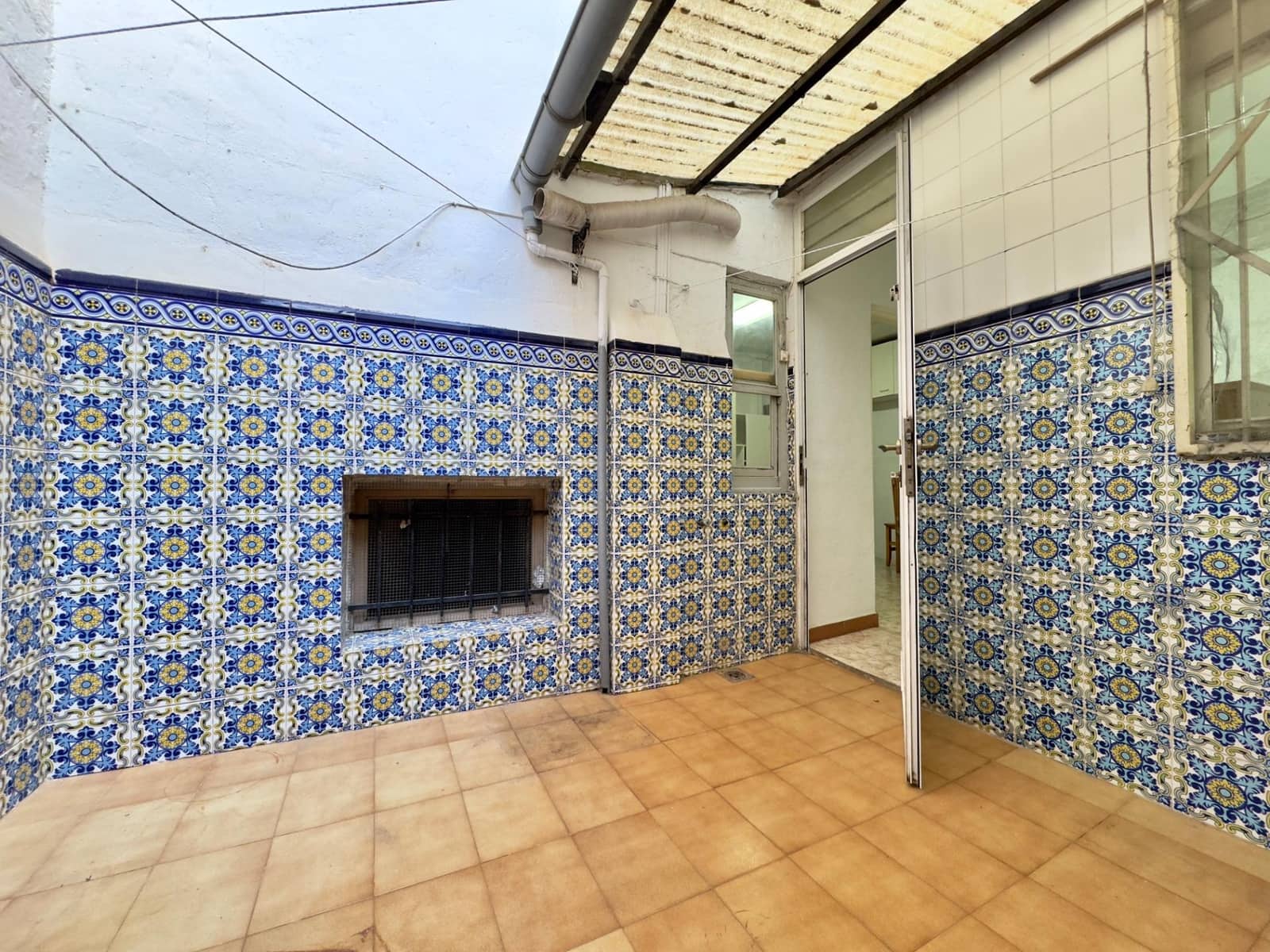 3 bedroom Flat for sale in Elche / Elx - € 108,000 (Ref: 9401154)