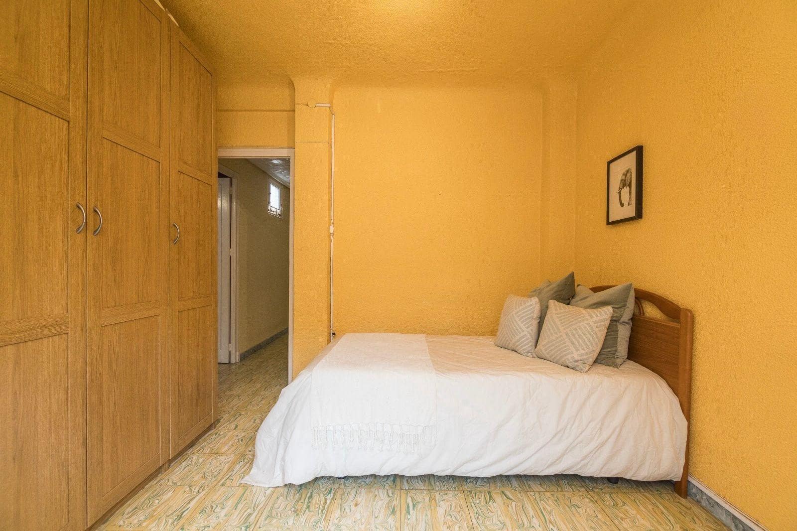 3 bedroom Flat for sale in Elche / Elx - € 89,000 (Ref: 9446429)