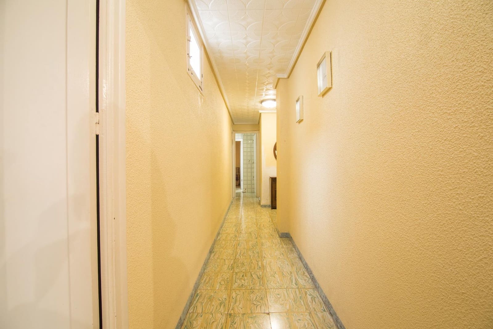 3 bedroom Flat for sale in Elche / Elx - € 89,000 (Ref: 9446429)