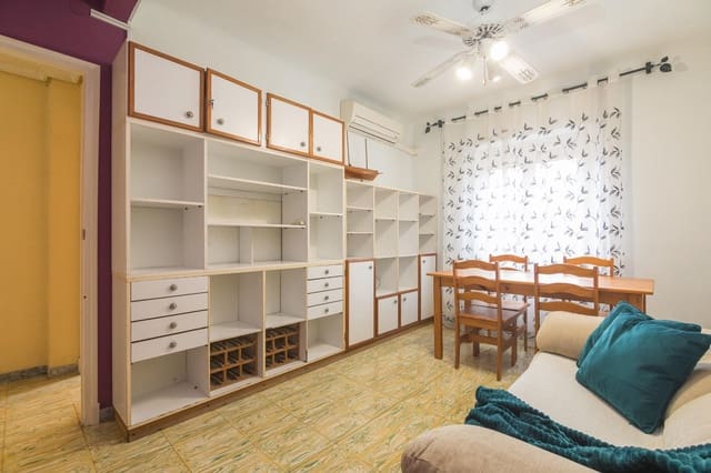 Piso de 3 habitaciones en Elche / Elx en venta - 89.000 € (Ref: 9446429)