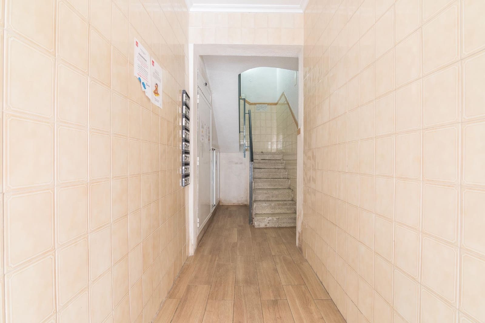 3 bedroom Flat for sale in Elche / Elx - € 89,000 (Ref: 9446429)