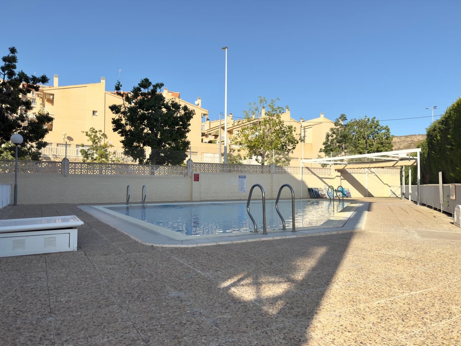 2 soveværelse Lejlighed til salg i Santa Pola med swimmingpool garage - € 198.000 (Ref: 9451084)