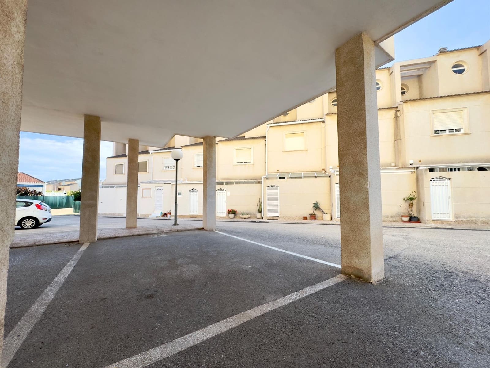 2 soveværelse Lejlighed til salg i Santa Pola med swimmingpool garage - € 198.000 (Ref: 9451084)