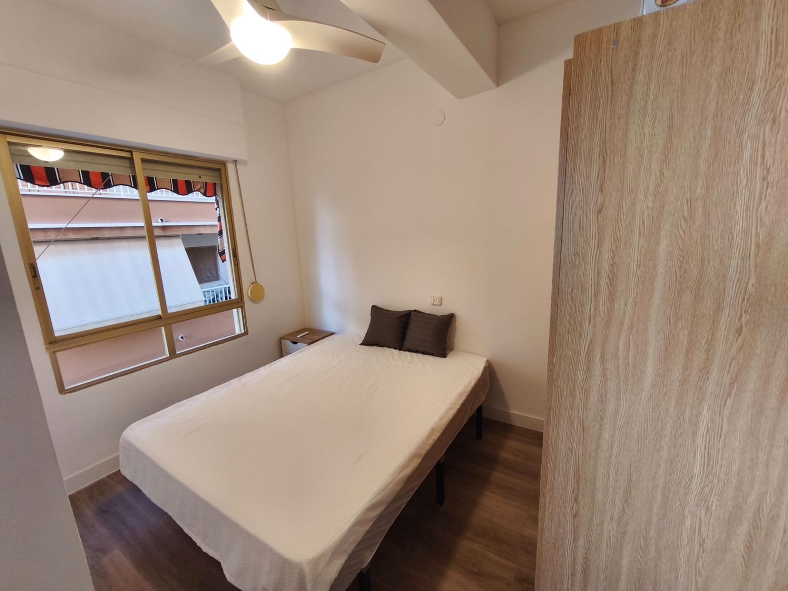 Apartamento de 2 habitaciones en Santa Pola en venta - 177.900 € (Ref: 9451085)