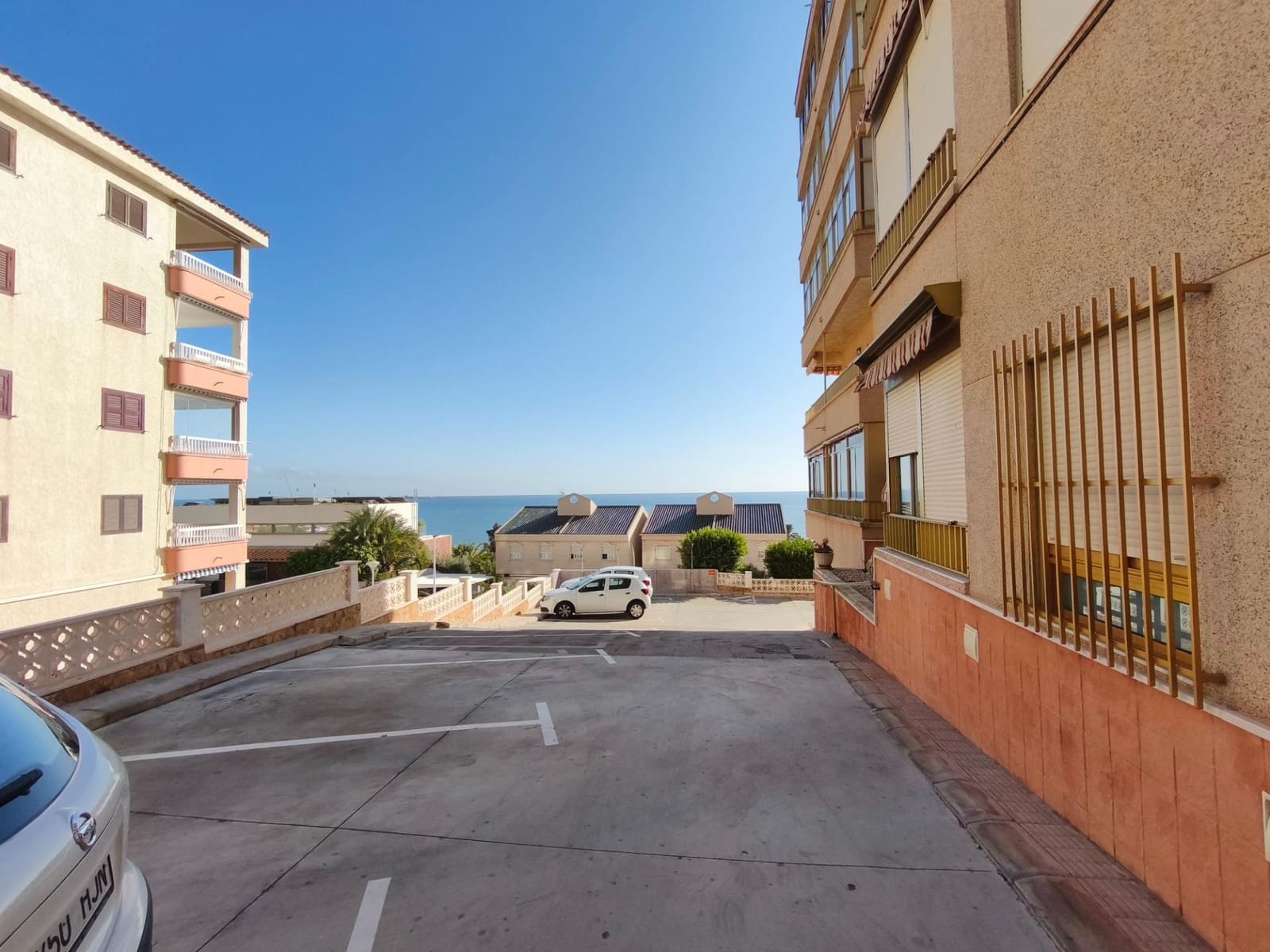 Apartamento de 2 habitaciones en Santa Pola en venta - 177.900 € (Ref: 9451085)